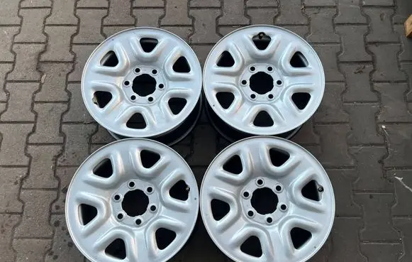 Toyota Land Cruiser J300 R17 steel rim 7SS13