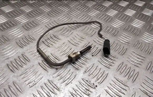 Exhaust gas temperature sensor