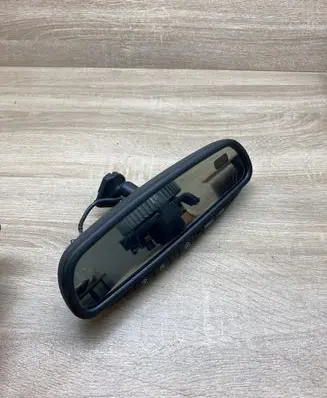 Rear view mirror (interior)