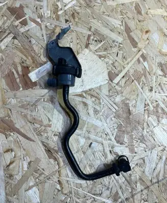 BMW 5 F10 F11 Breather/breather pipe/hose 7636149