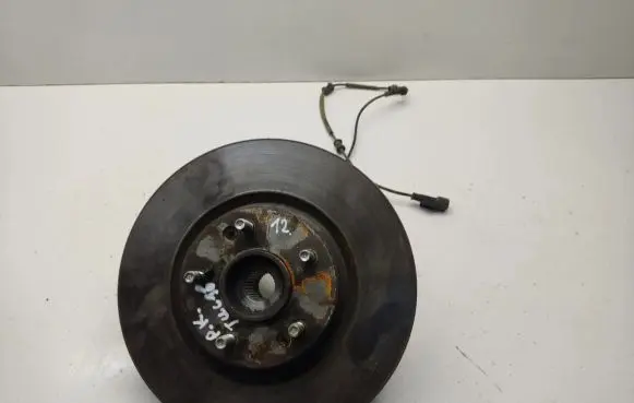 Hyundai Tucson TL Front wheel hub 2WDLHD7000