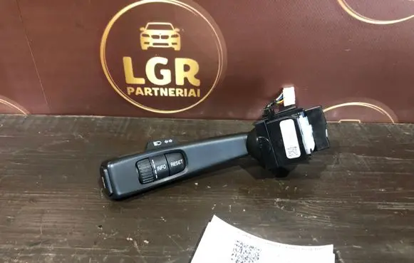 Volvo V60 Indicator stalk 31334647