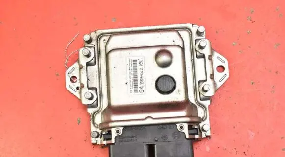 Fiat Sedici Engine control unit/module ECU 33920-55L11