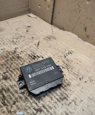 Volkswagen PASSAT B5 Parking PDC control unit/module 3B0919283 H01SD01C01 601728