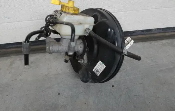 Volkswagen New Beetle Brake booster 1J1614105AG