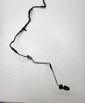 Volkswagen PASSAT B6 Vacuum line/pipe/hose 03L131605H