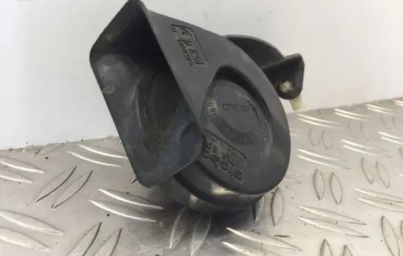 Audi A8 S8 D3 4E Horn signal 4E0951223