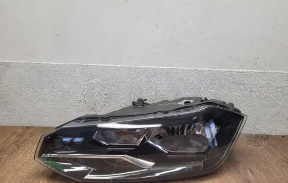 Volkswagen Polo VI Headlight/headlamp 2G1941005