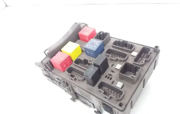 Renault Laguna II Fuse module 8200206771 8200148810 8200004201