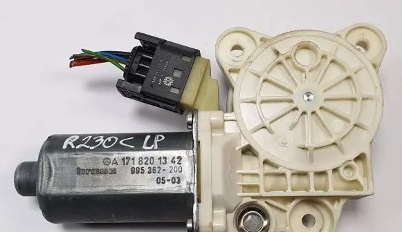 Mercedes-Benz SL R230 Front door window regulator motor A1718201342