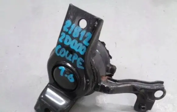 Hyundai Coupe Engine mount vacuum valve 