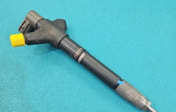 Toyota RAV 4 (XA40) Fuel injector 2367026071 IMPRK1568081