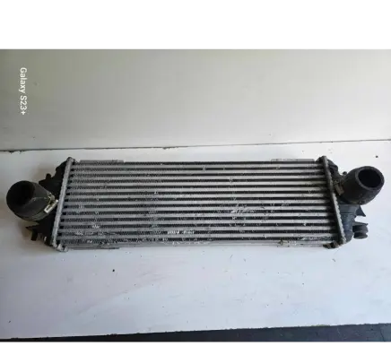 Opel Vivaro Intercooler radiator 7700312903
