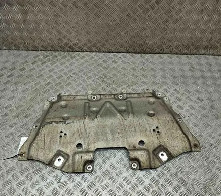 BMW 8 G14 Engine splash shield/under tray 6868619