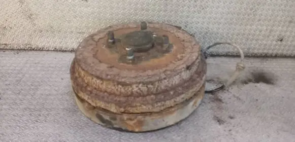 Nissan Note (E12) Rear wheel hub