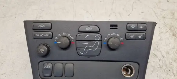 Volvo S60 Climate control unit 7923