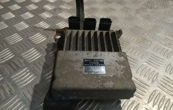 Toyota Auris 150 Fuel injection control unit/module 8987120070 1310001371