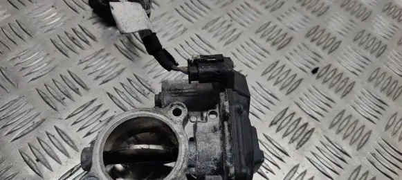 Toyota Verso Throttle valve