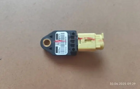 KIA Ceed Airbag deployment crash/impact sensor 959202H000 3006202509 2EHBBN8EME1034