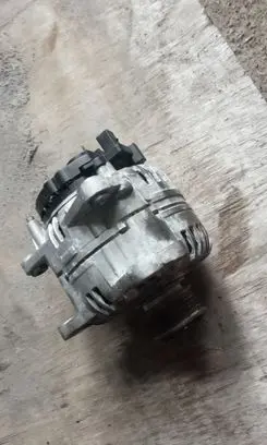 Volkswagen Sharan Generator/alternator 9041860