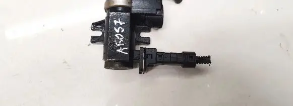 KIA Carens I Turbo solenoid valve