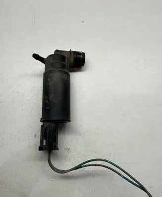 Toyota Yaris Windscreen/windshield washer pump