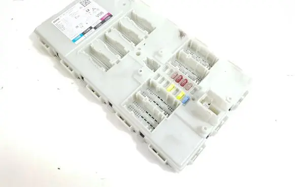 BMW M5 F90 Comfort/convenience module 61355A1F375