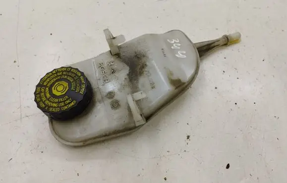 Citroen DS4 Brake fluid reservoir 0204254192