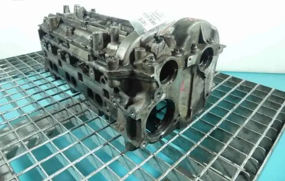 Engine head