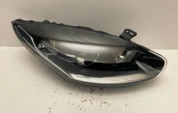 Renault Megane III Headlight/headlamp 260103761R 030128820800