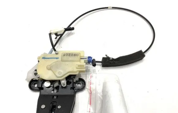Honda Insight Tailgate exterior lock