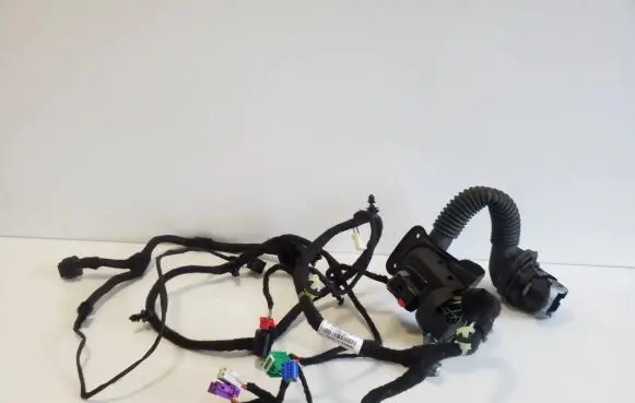 Jeep Cherokee Front door wiring loom 68195777AB