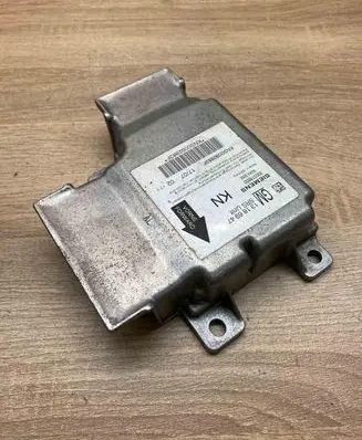 Opel Vectra C Airbag control unit/module 13186947 330518650