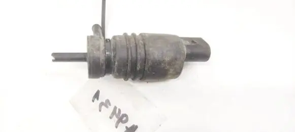 Skoda Octavia Mk1 (1U) Windscreen/windshield washer pump