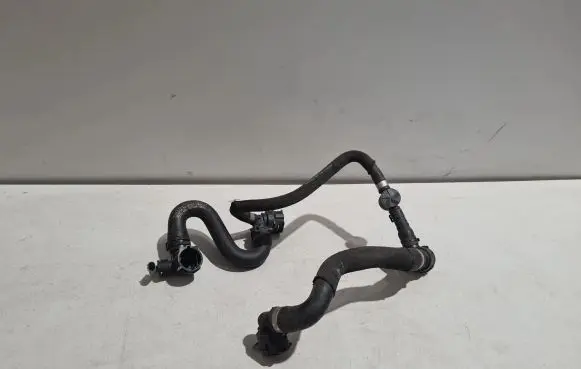 Mercedes-Benz GLC X253 C253 Engine coolant pipe/hose A2535011800