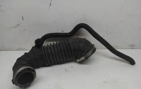 Audi A4 S4 B8 8K Air intake hose/pipe 03G129629