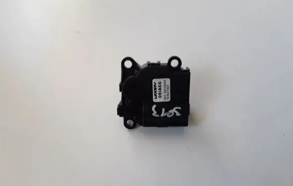 KIA Ceed Air flap motor/actuator D332CK8AA04