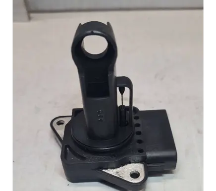 Toyota Corolla E120 E130 Mass air flow meter 2220433010