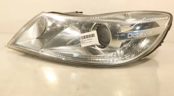 Skoda Octavia Mk2 (1Z) Headlight/headlamp 1Z1941015F