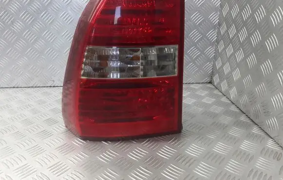 KIA Sportage Number plate light 94401-1F0
