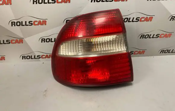 Volvo S40, V40 Rear/tail lights 30887333 285901