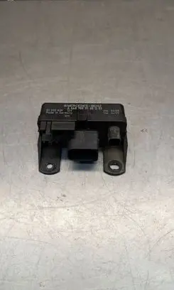 Mercedes-Benz C W203 Glow plug pre-heat relay A6489000000 51299029
