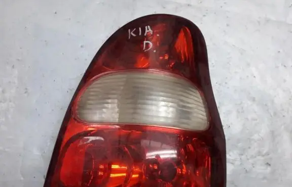 KIA Carnival Rear/tail lights 0k55251140 0k552-51140