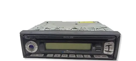 Volkswagen Polo IV 9N3 Radio/CD/DVD/GPS head unit 8613160004