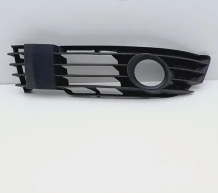 Volkswagen PASSAT B5 Front bumper lower grill 3B0853665L