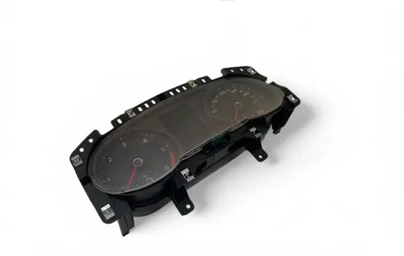 Volkswagen PASSAT B8 Speedometer (instrument cluster) 3G0920741B