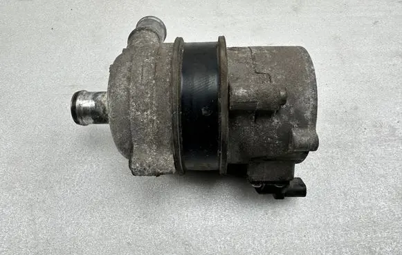 Audi Q7 4M Electric auxiliary coolant/water pump 4H0965567