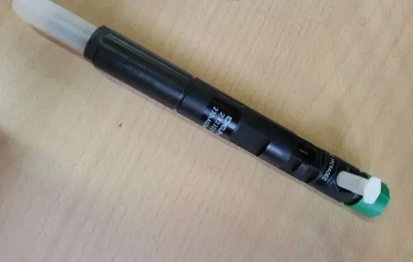 Renault Captur Fuel injector 28232251