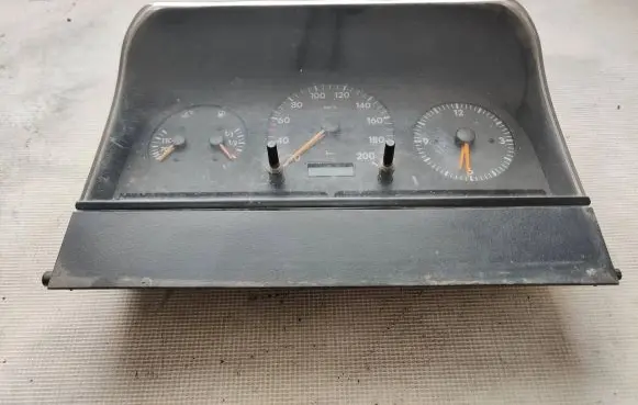 Volkswagen II LT Speedometer (instrument cluster) 2D0919850A 110008848003