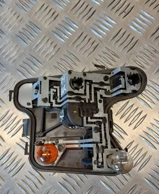 Audi A4 S4 B6 8E 8H Tail light bulb cover holder 153948